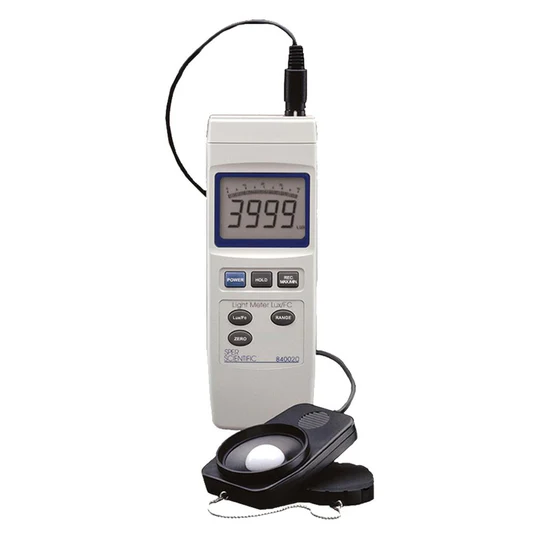 Sensor de luz del luxómetro Sper Scientific 840020 conectado al dispositivo